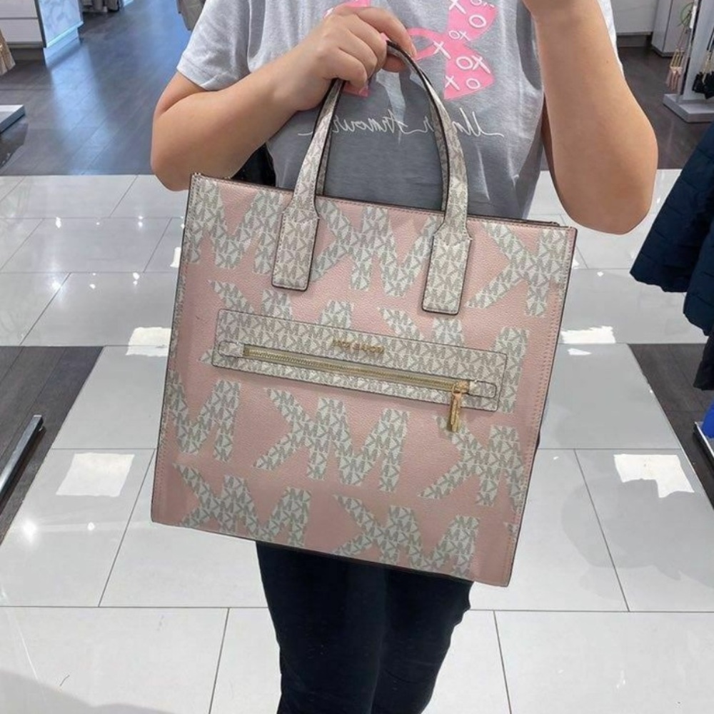 Michael Kors Kenly Logo LG Tote SET - Picture 5 of 8